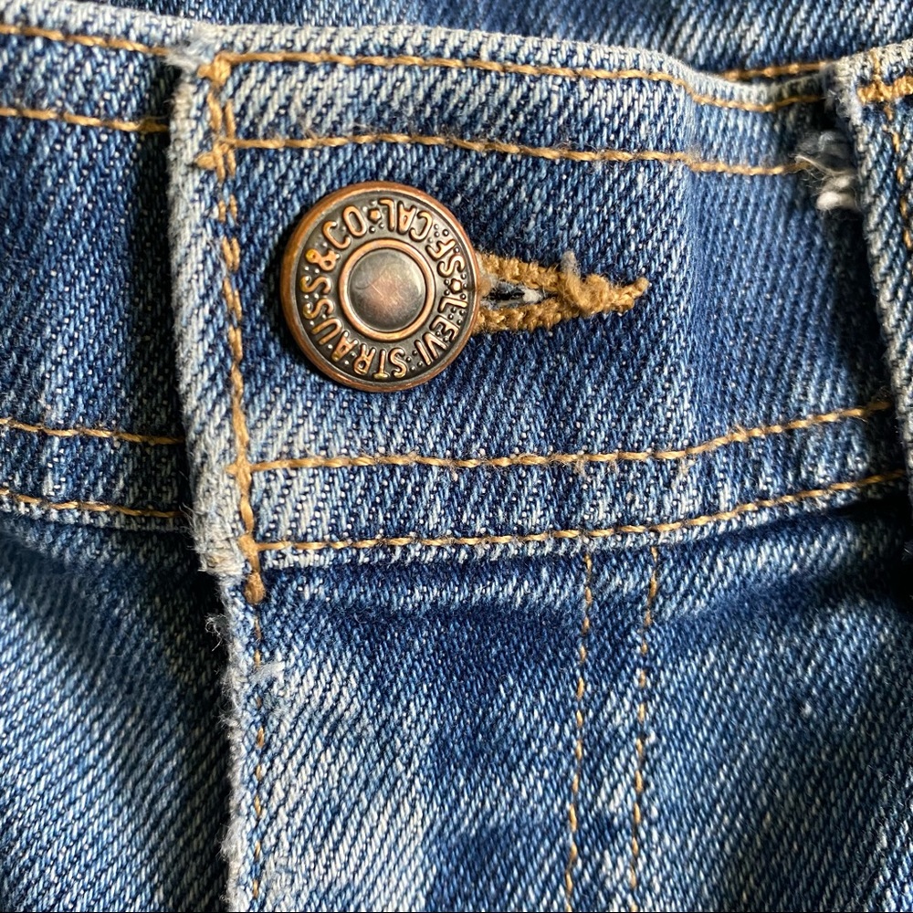 Levi’s Orange Tab Jeans 32 Vintage with a Skoosh More Comfort - Picture 11 of 13